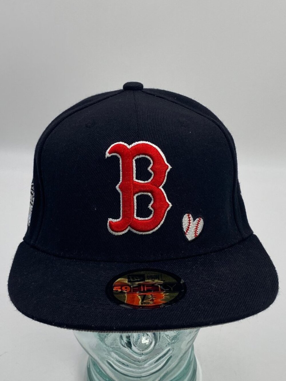 New Era 59Fifty Boston Red Sox Hat Fitted 7 1/4 Baseball Cap Heart Love Hustle